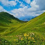 Tatil Evi La Ca Granda, Quiet House With Mountain Views *